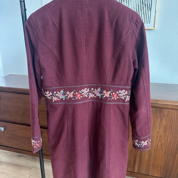 Sleeping on Snow Embroidered Burgundy Coat – Size 2 - Picture 2 of 7